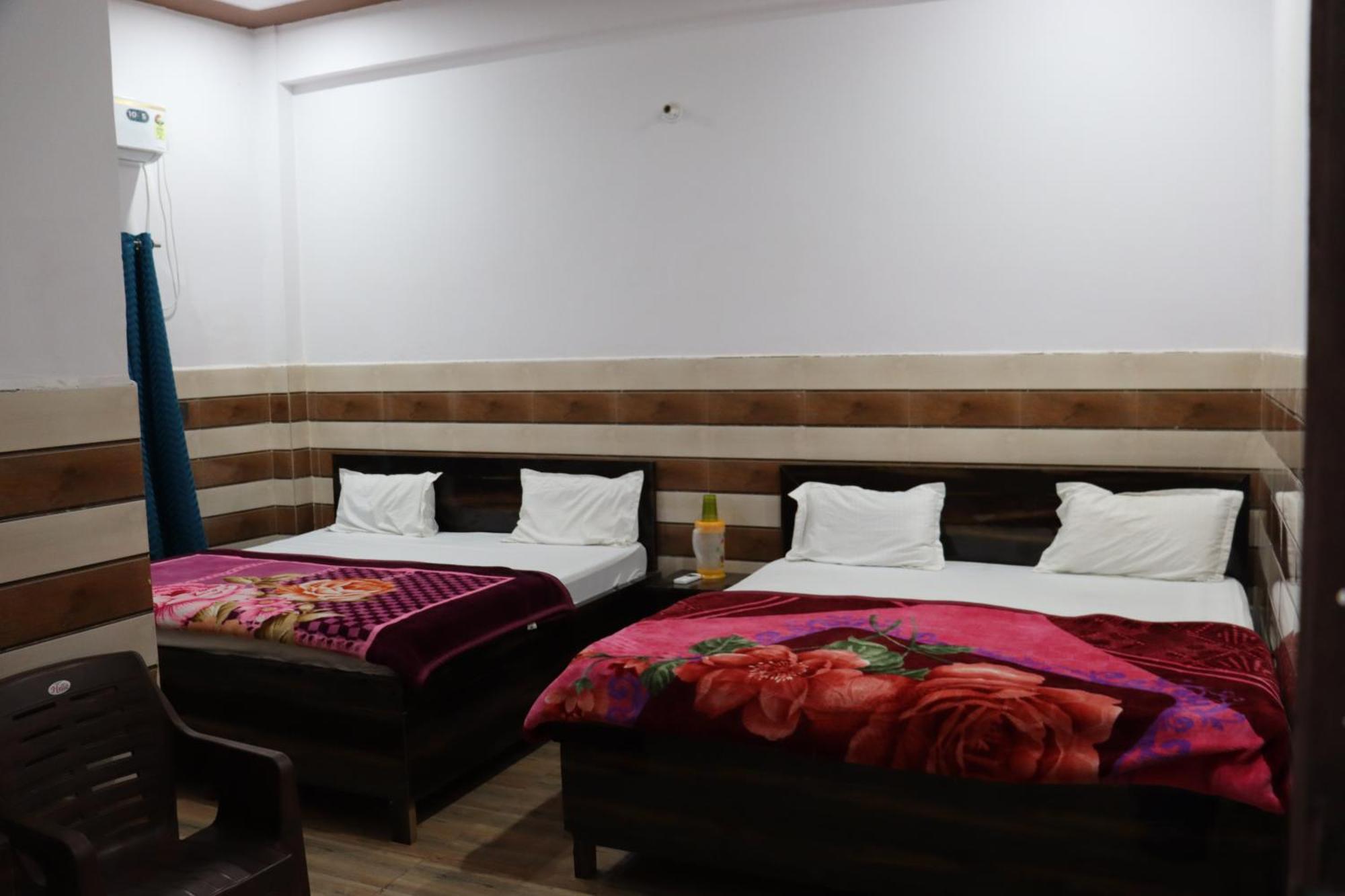 Guest house K.d. Dham-near Prem Mandir Vrindavan