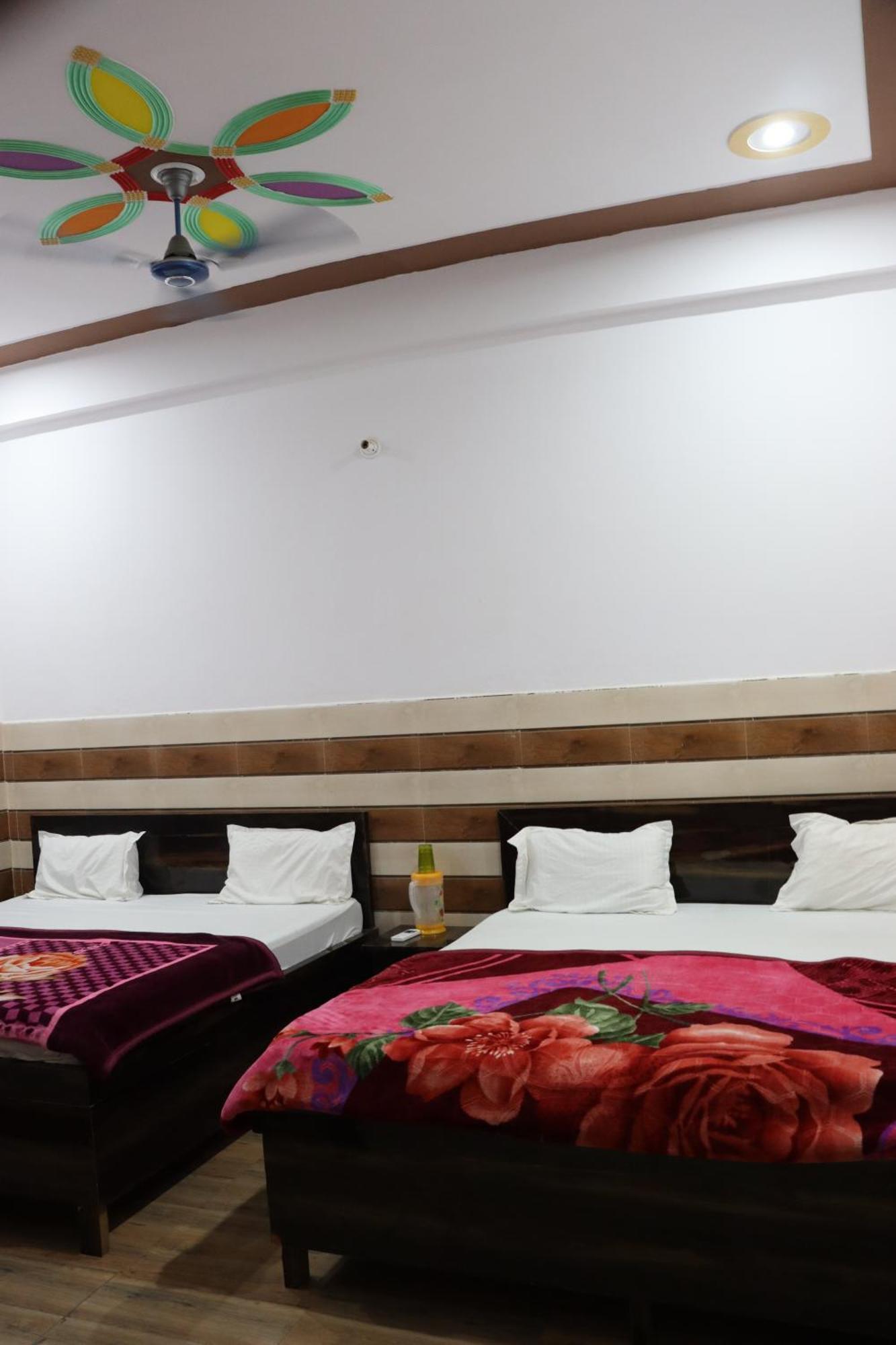 K.d. Dham-near Prem Mandir